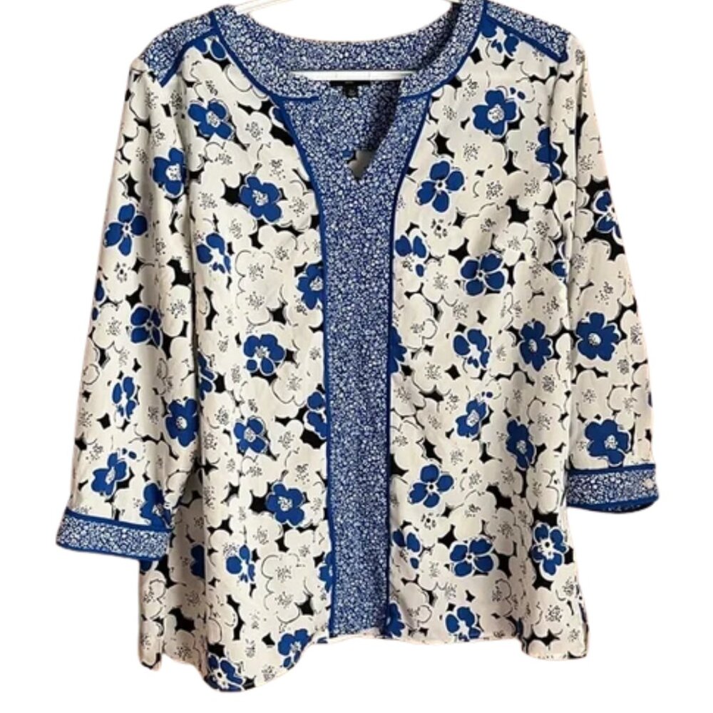 Talbots Large Petite Blouse Blue and White Floral 3/4 Sleeve